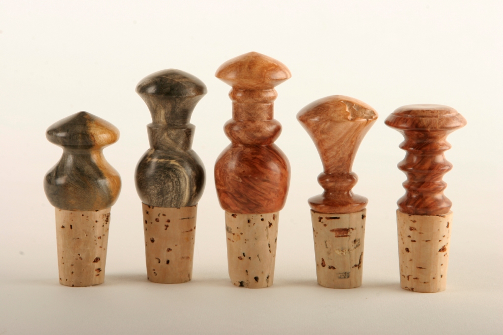 How to turn a Bottle Stopper on your lathe | Wood Turners ...